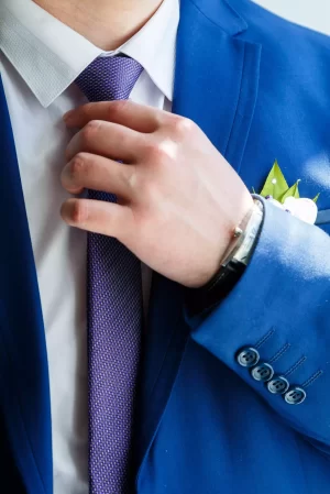 a-man-puts-on-a-men-s-suit-on-the-day-of-the-weddi-2026-01-11-10-34-35-utc